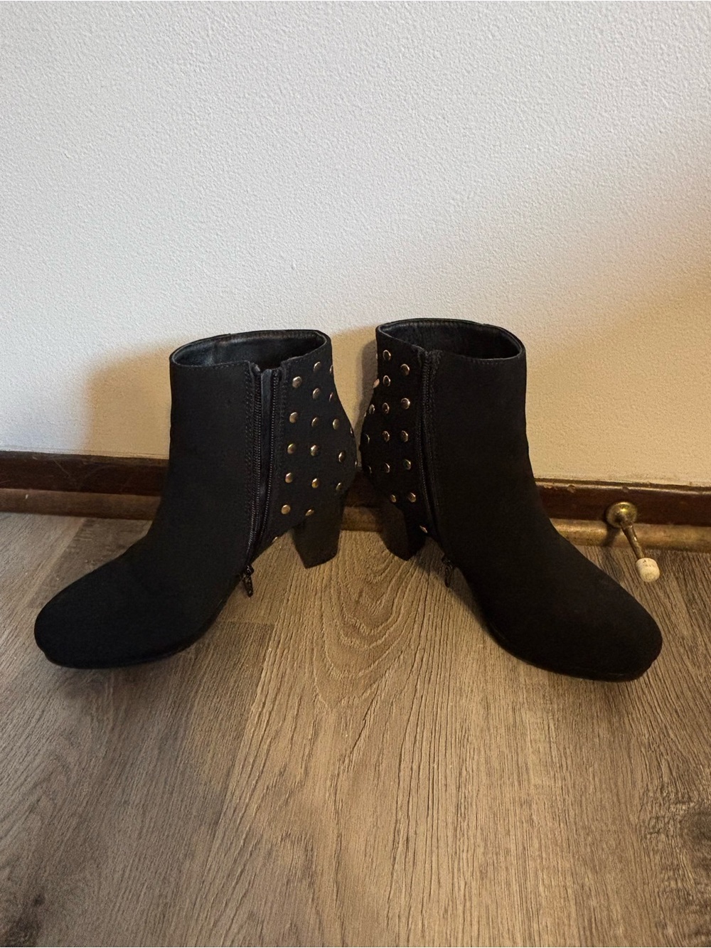 Mari A studded heel ankle booties